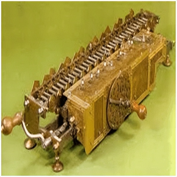 计算机的发展史论文,计算机的发展史和感想400字