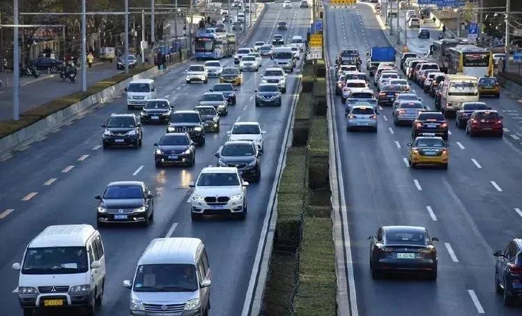 现在开网约车到底挣钱不,开网约车如何月入过万