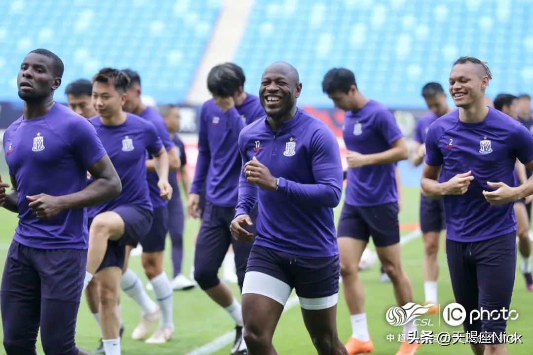 中超申花2-0梅州取开门红,申花赛后马莱莱