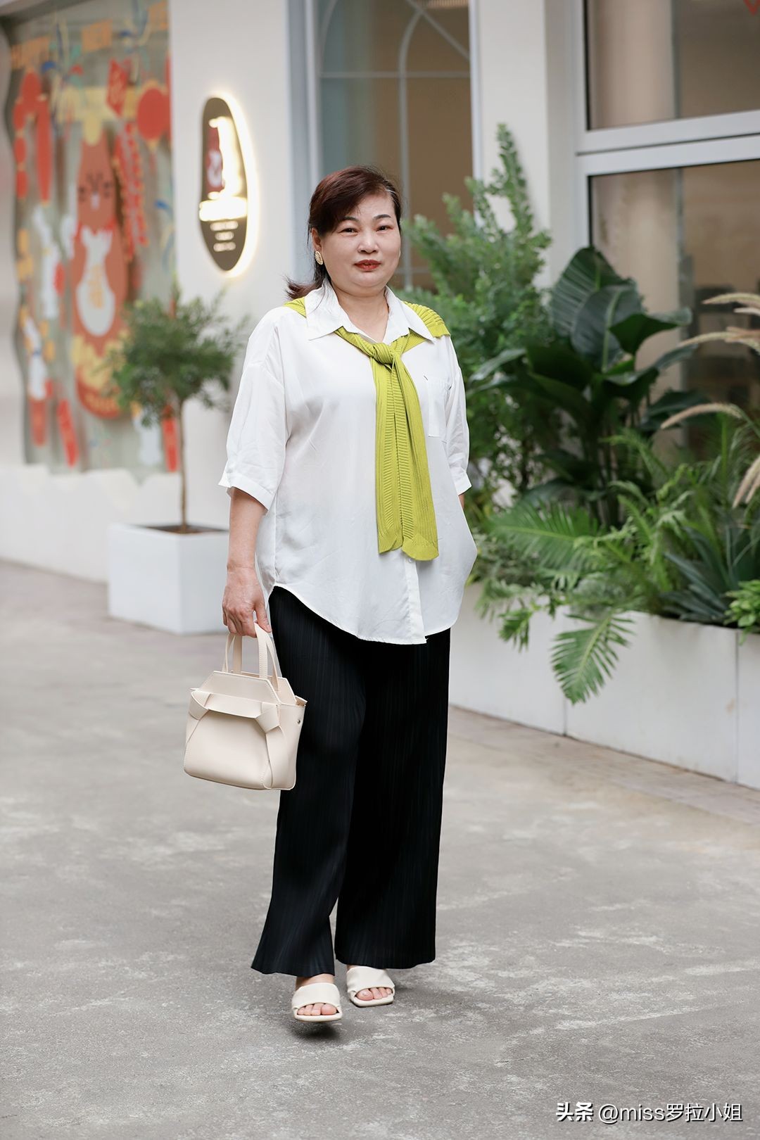 适合旅游连衣裙高级感秋季,出游连衣裙高级感穿搭轻奢