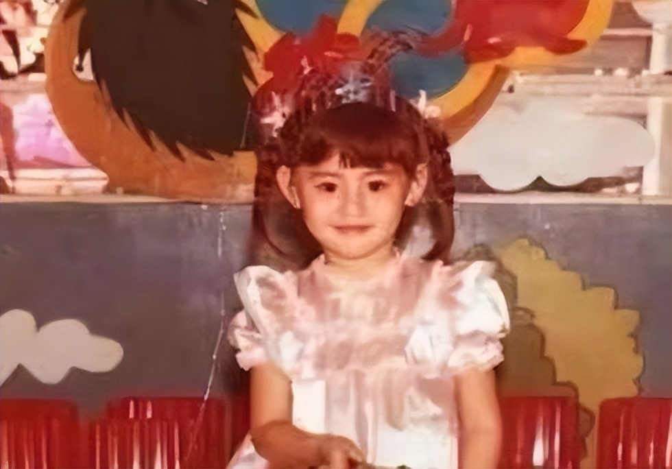 张柏芝的绯闻男友叫什么名字,小s张柏芝当年的绯闻