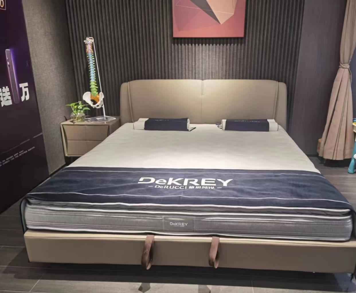 买了床垫还要买什么,床和床垫网购还是实体店买