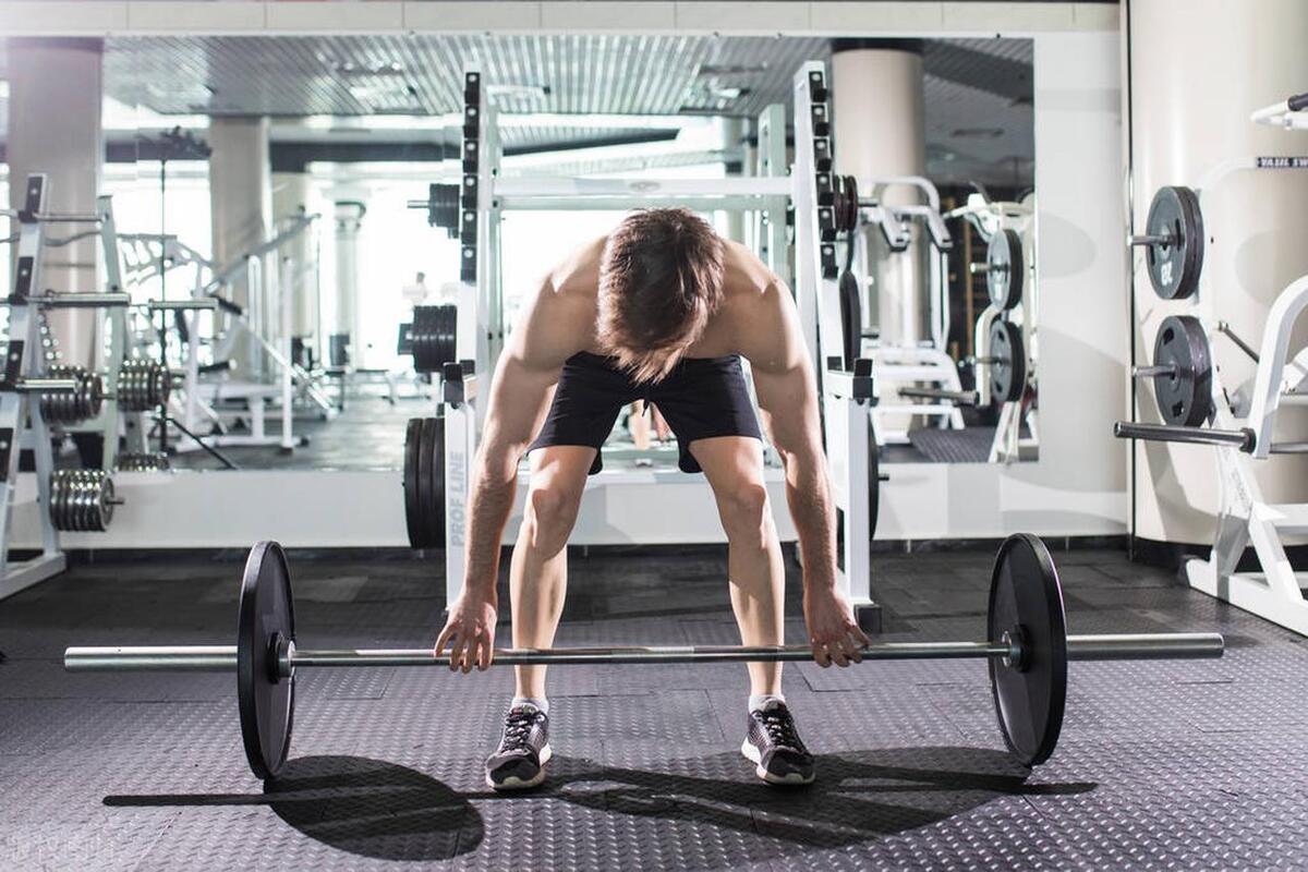 单腿站立的好处锻炼腿部力量,为什么针对腿部的训练最累