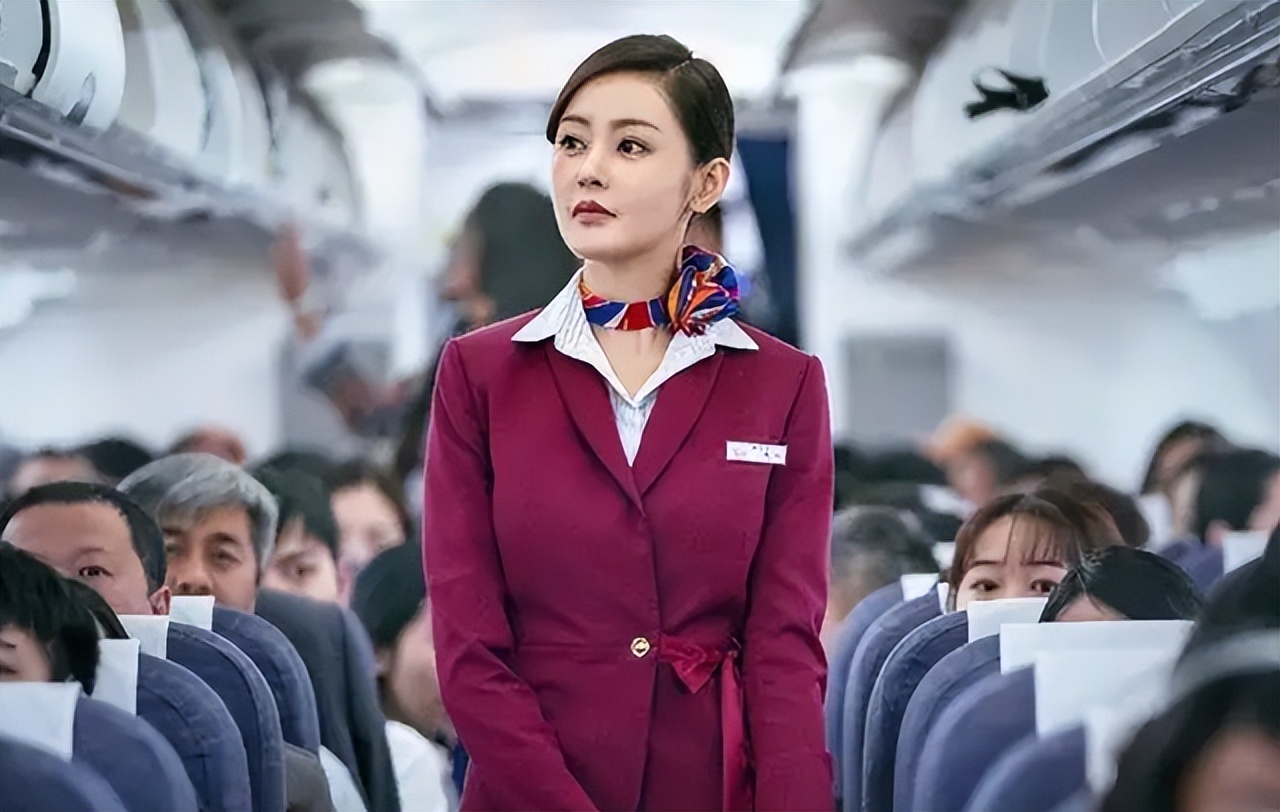 空姐的“私生活”是咋样的？一文为你揭秘，难怪她们不结婚
