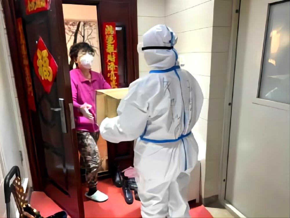 网格员用尊老爱老行动诠释真情,社区网格长的工作事迹