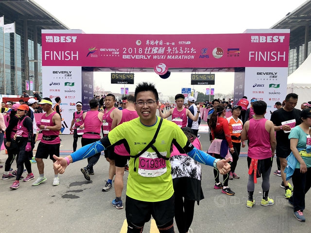 何济洋：你的样子，心宽如洋——专访多乐士优秀经销商何济洋