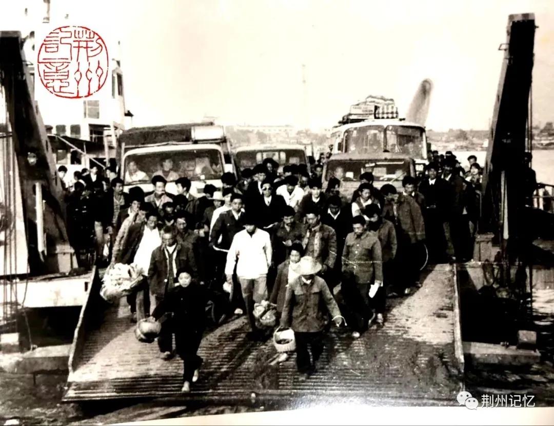 长江大桥建设故事,长江大桥故事