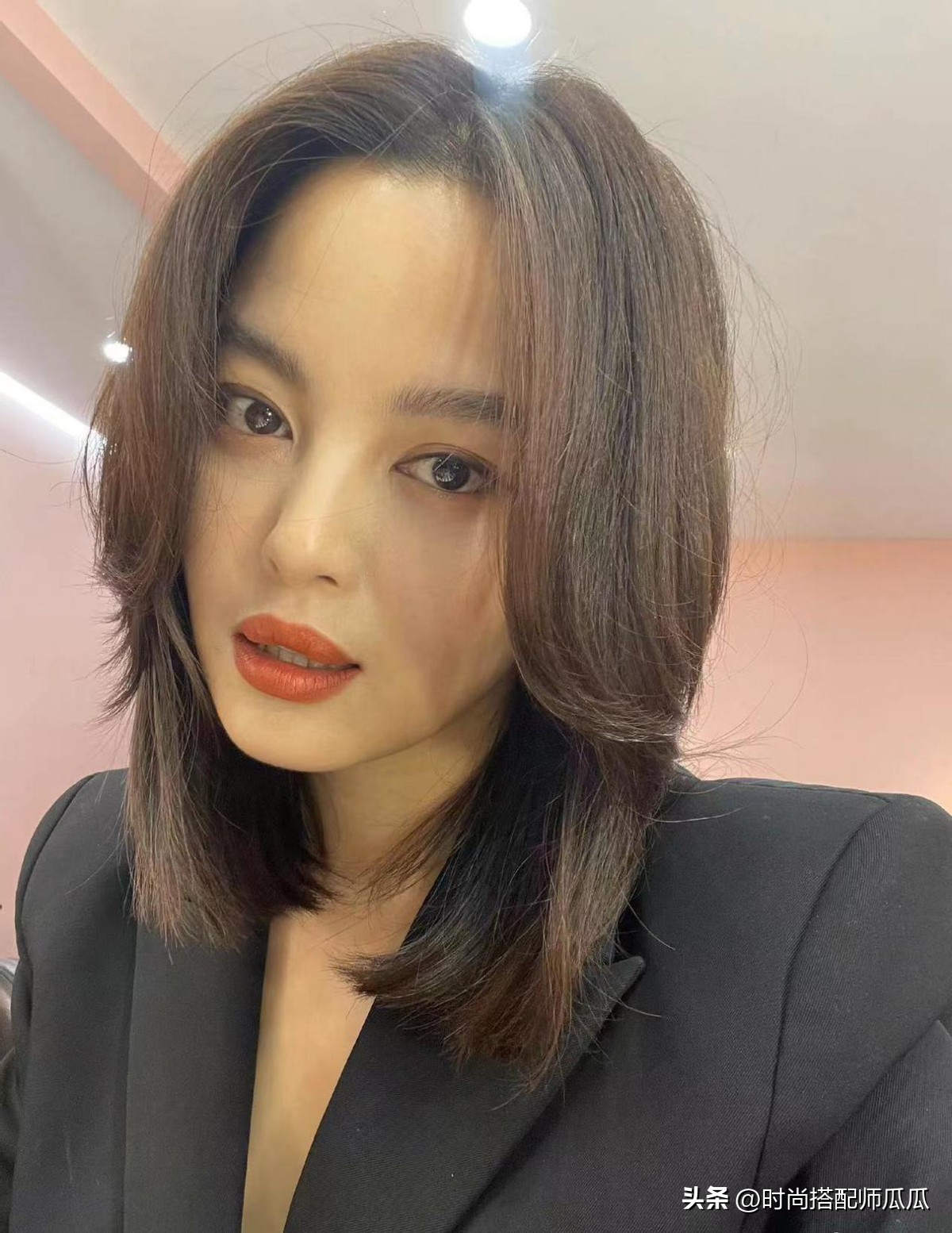 圆脸女生羊毛卷显老,适合长脸女生的减龄羊毛卷