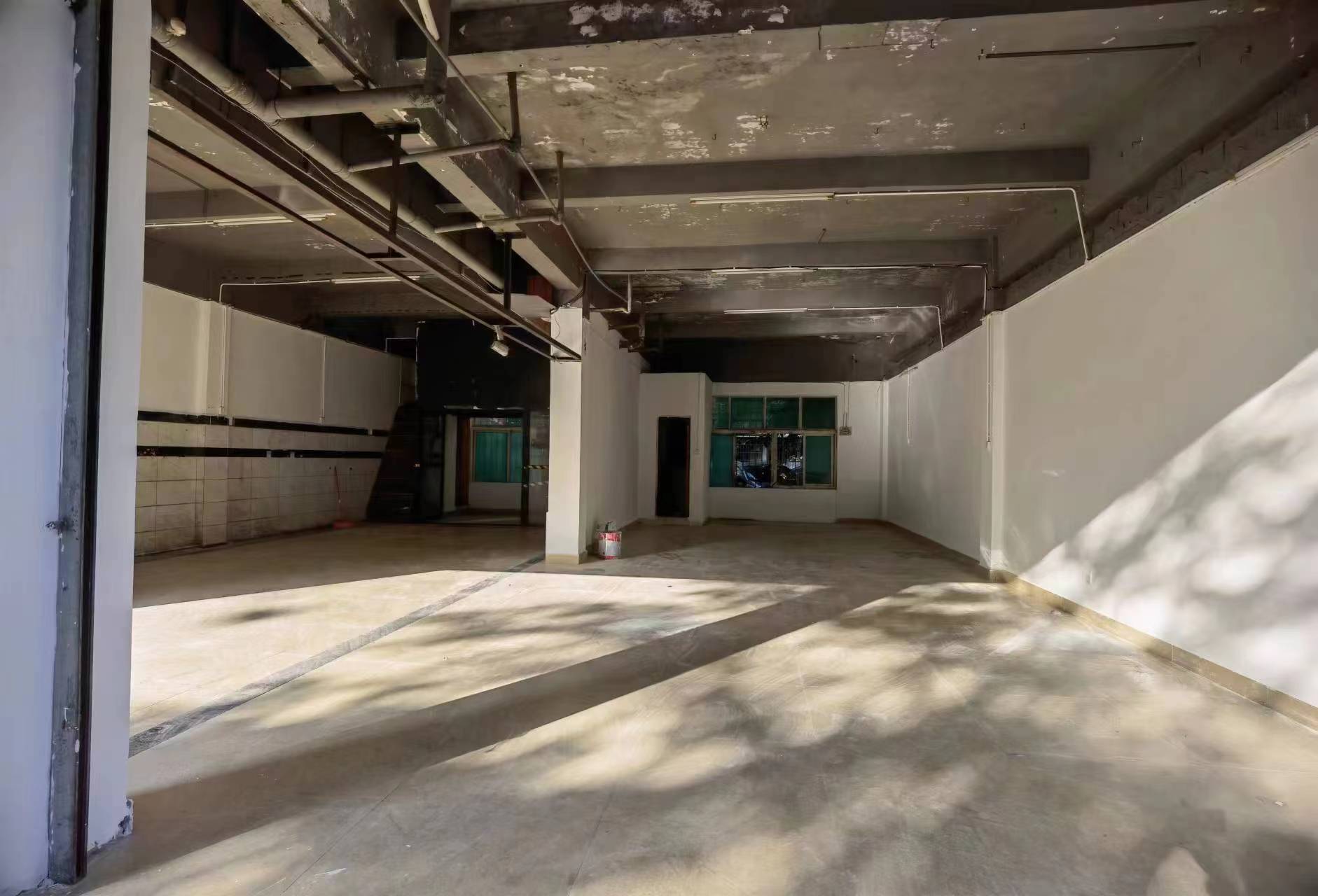 海口龙华路店铺出租,海口市龙华路万国中央