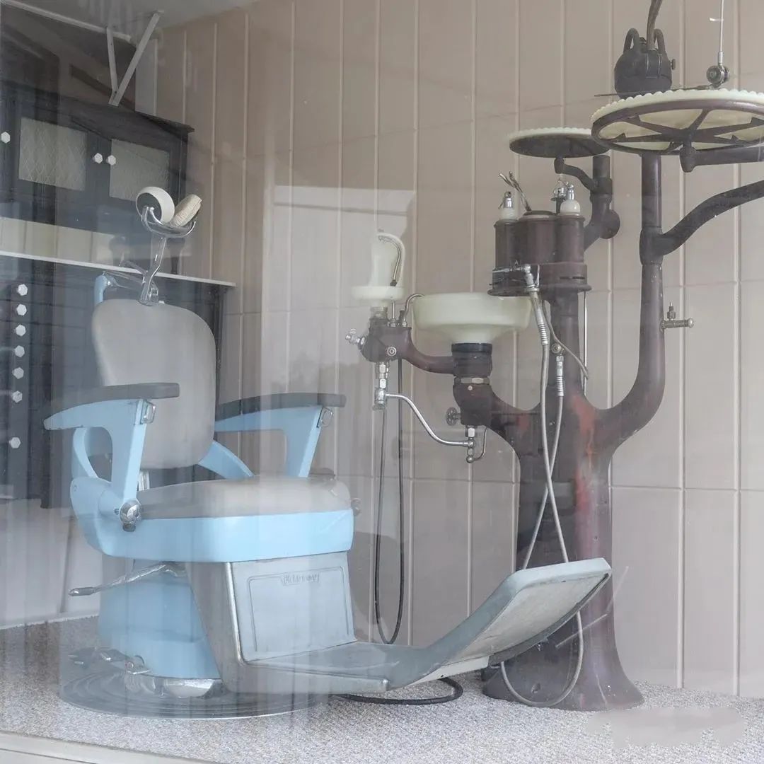 带你走进牙椅的百年发展史图片,带你走进200万年前的人类始祖生活