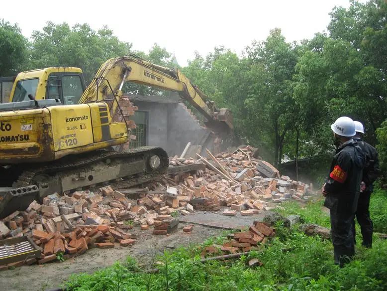 宅基地的房子倒塌后可以重建吗,宅基地部分倒塌后还归自己吗