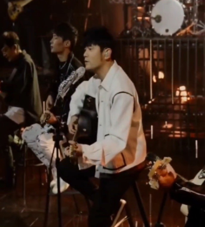 刘畊宏被爆周杰伦私下对他评价,刘畊宏约周杰伦去卡塔尔看梅西