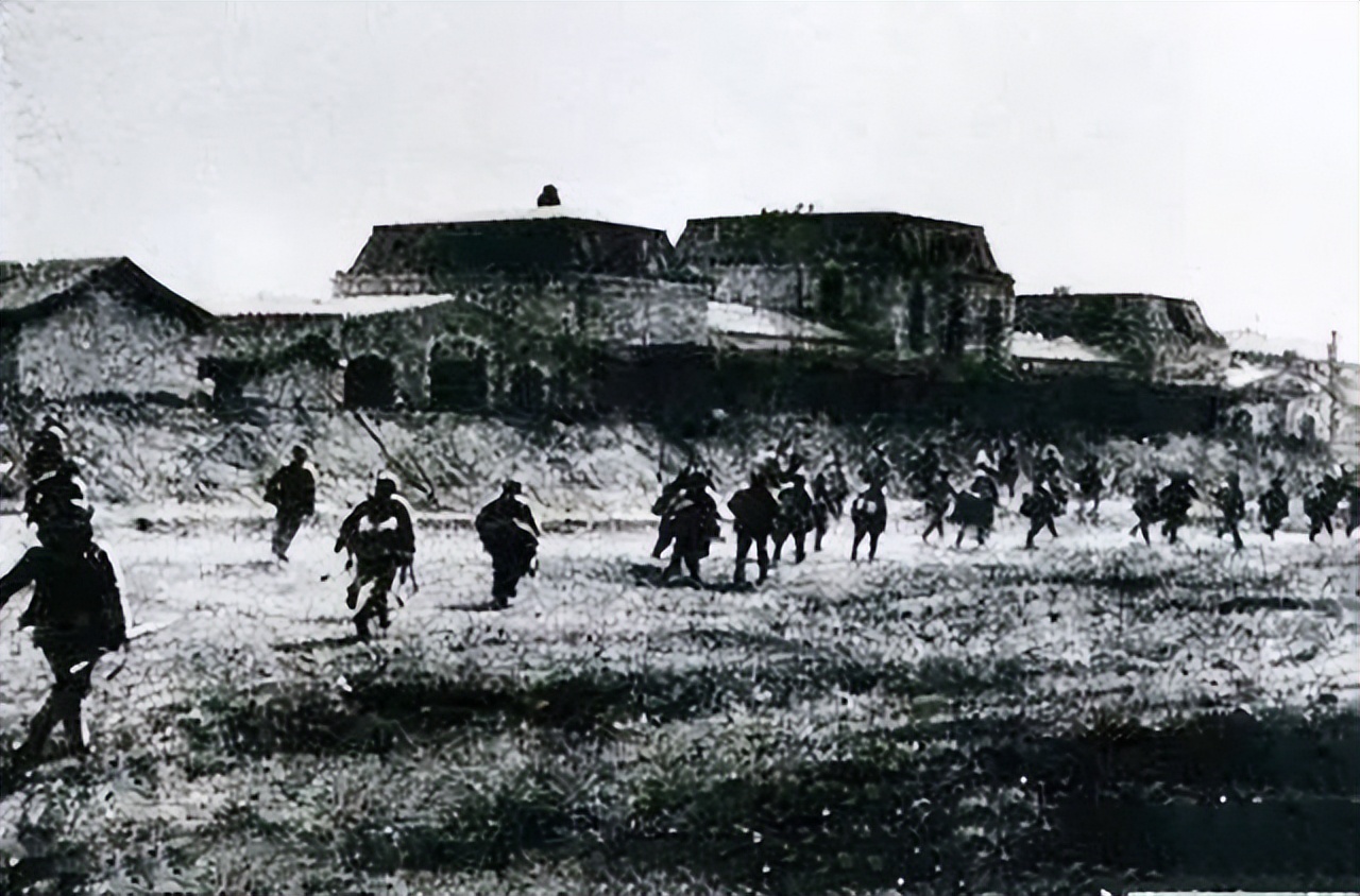 *向前徐**曾一直告诫自己的亲属们：路是自己走出来的