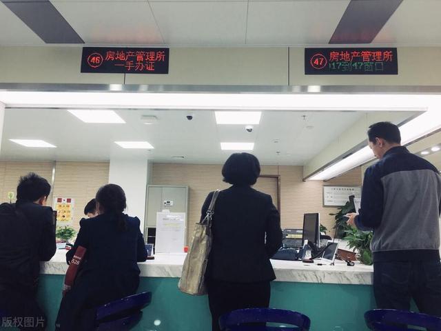 凤凰男与老婆住院,凤凰男花了妻子的钱后续