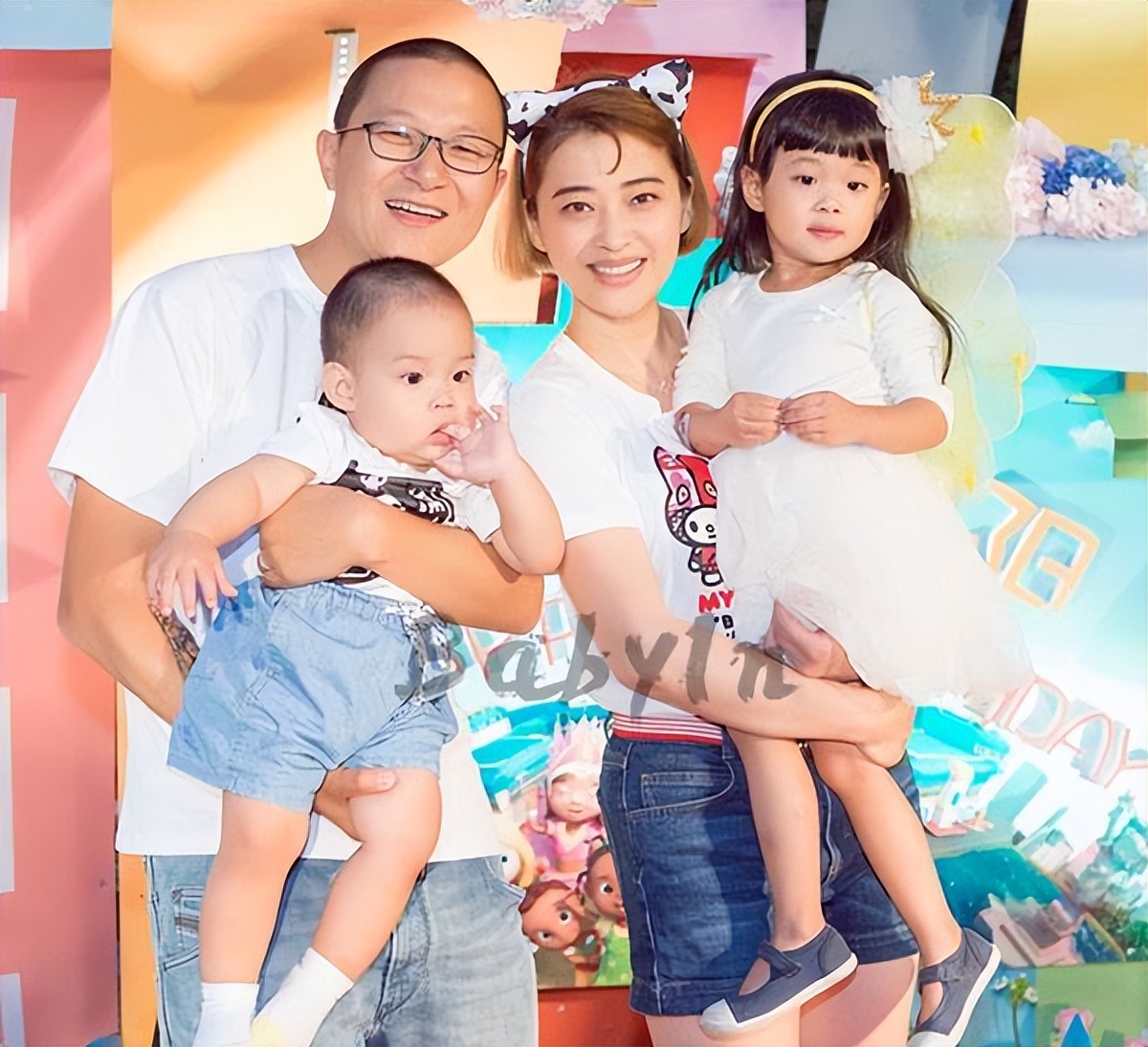 李小冉殷桃梅婷谁更漂亮,梅婷李小冉殷桃视频