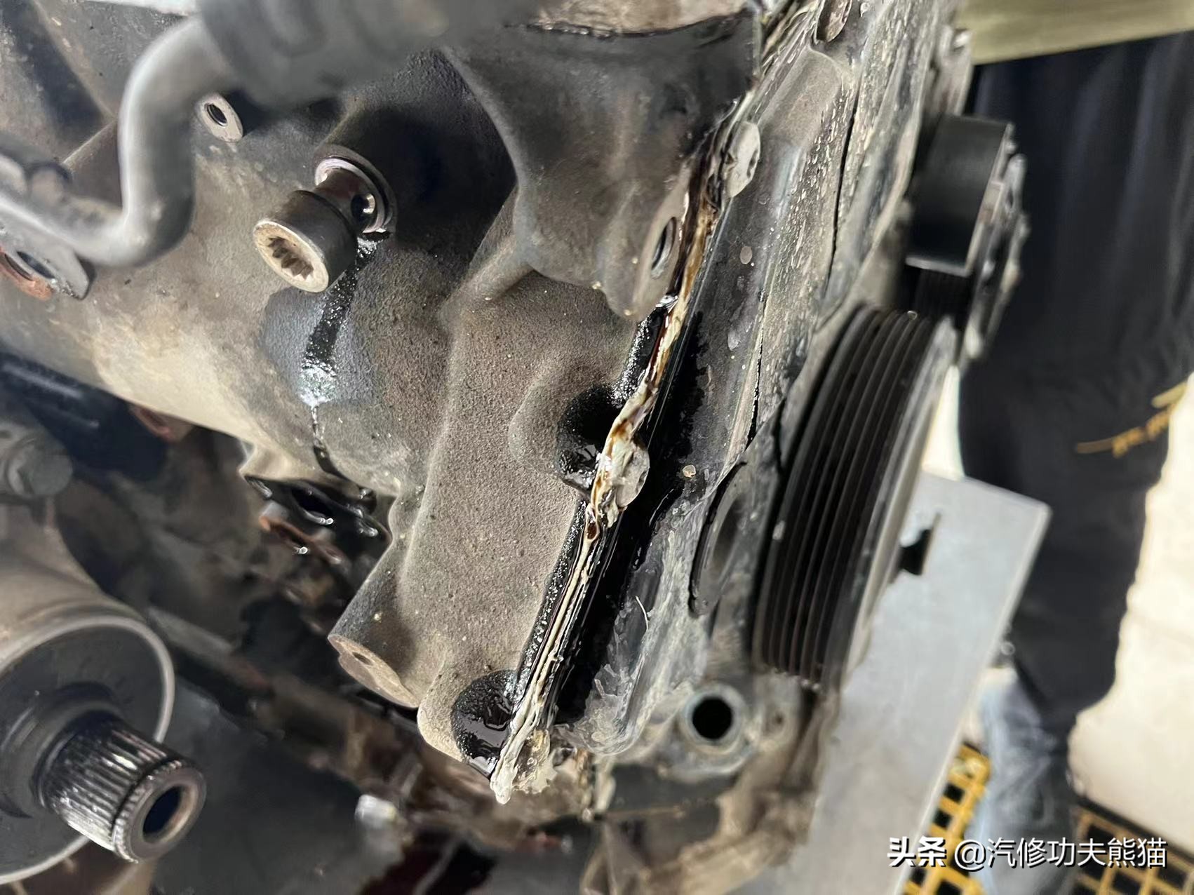 严谨的德国工人钣金修复,严谨的德国师傅修复事故车