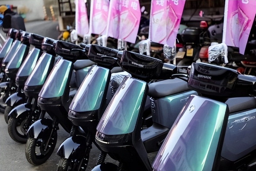 央视走进爱玛工厂、门店，揭开涨价潮下爱玛依然热销的秘密