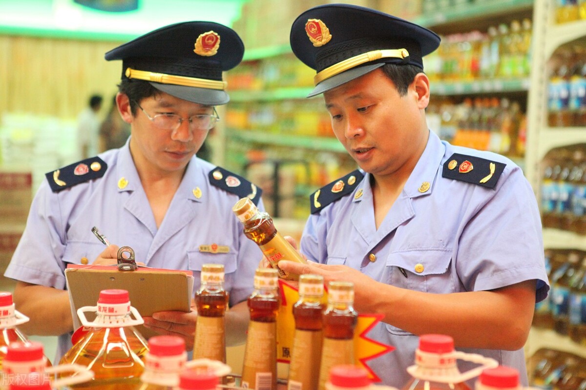 天猫买的产品商标不符,天猫买的商品不符怎么投诉