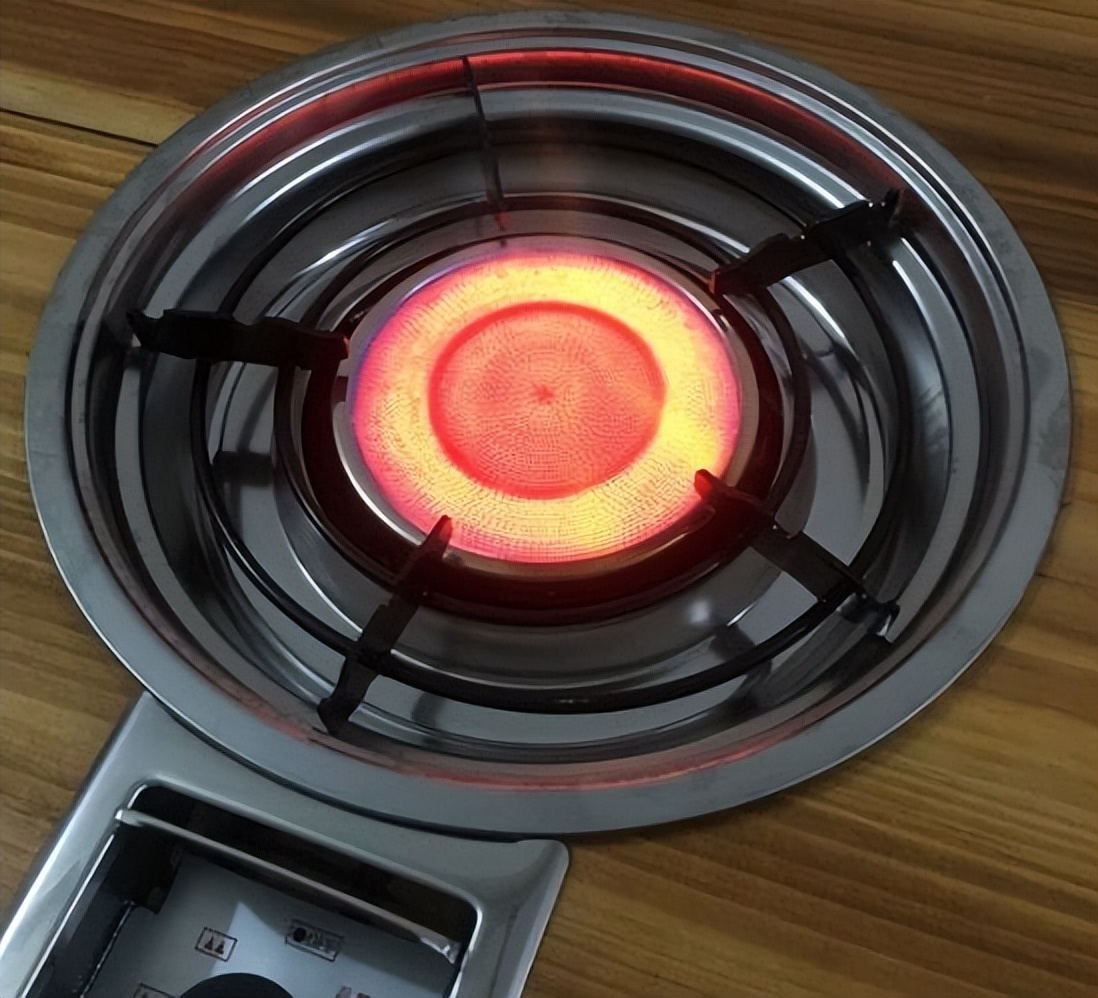 搬新家要不要燃气灶开火,搬新家父母给买锅碗瓢盆吗