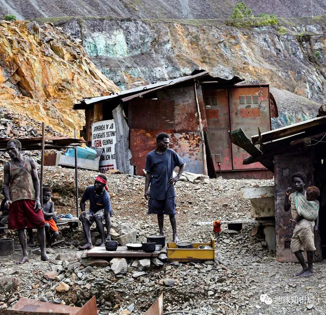 拖了这么久，这个岛还独立么？|地球知识局