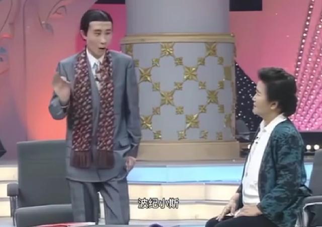 10岁全裸出镜，20岁声称自己仍是处女，“美国舒淇”的裸照风波