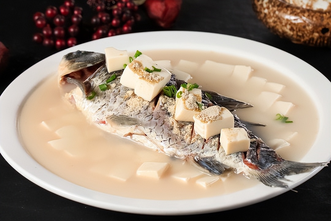 吃靶向药白细胞低应该吃什么食物,白细胞低多吃什么菜和水果