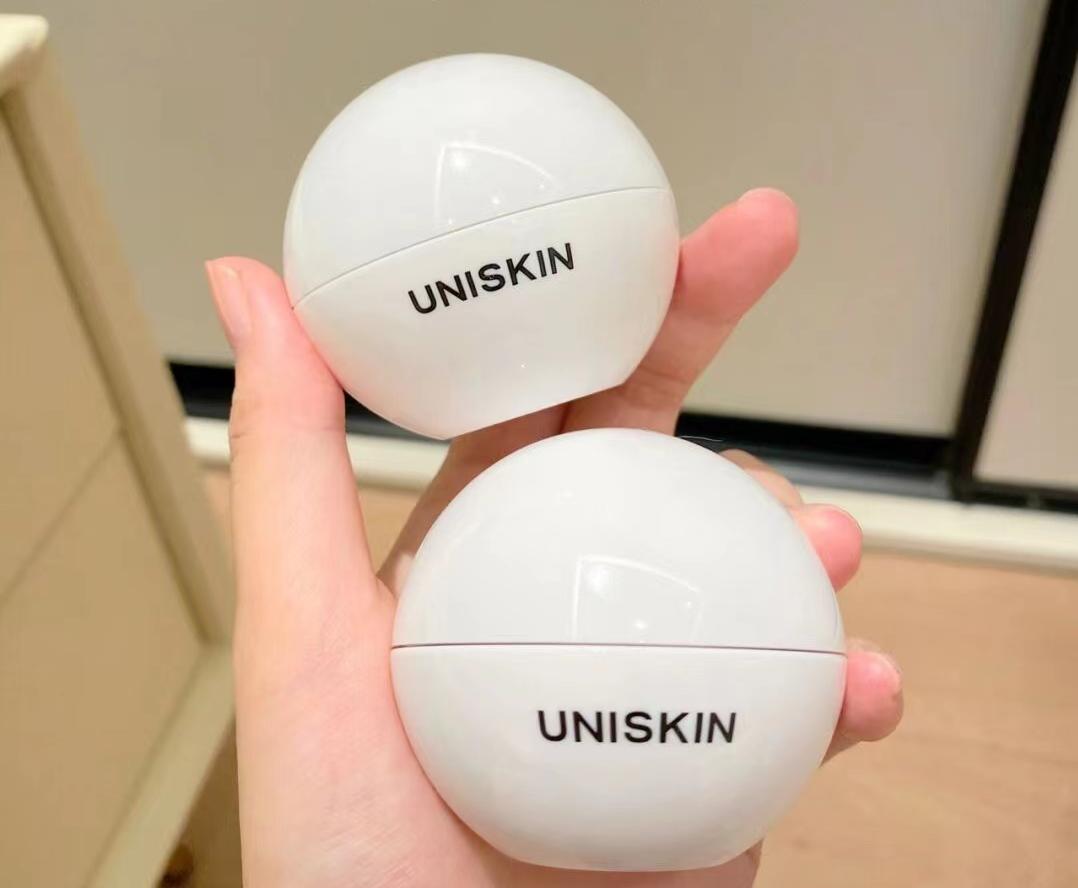 眼霜正确涂法和要避免的误区,眼霜涂不涂的区别