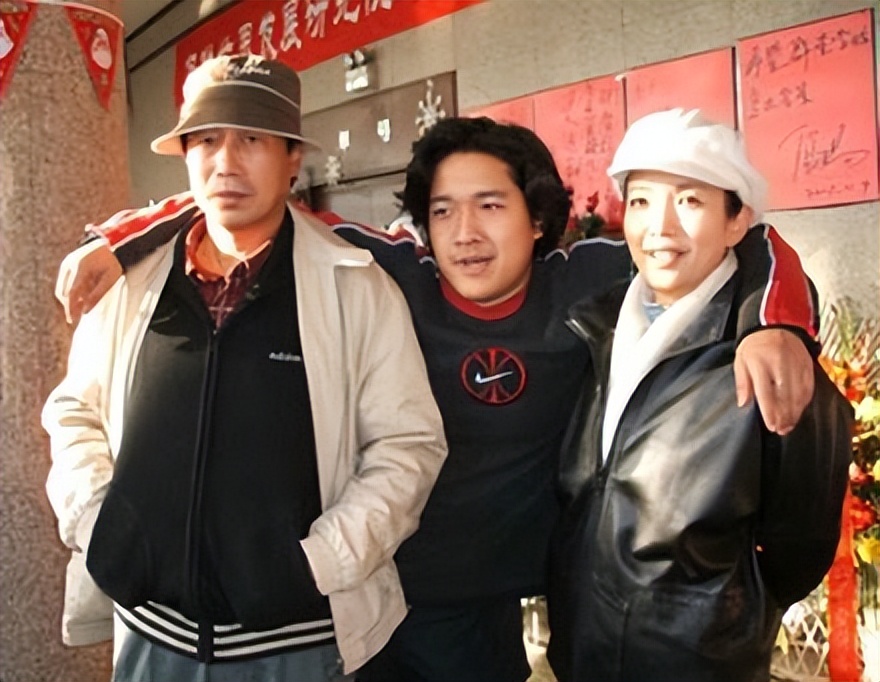 吕丽萍前夫陶伟葬礼,陶伟为什么离婚了