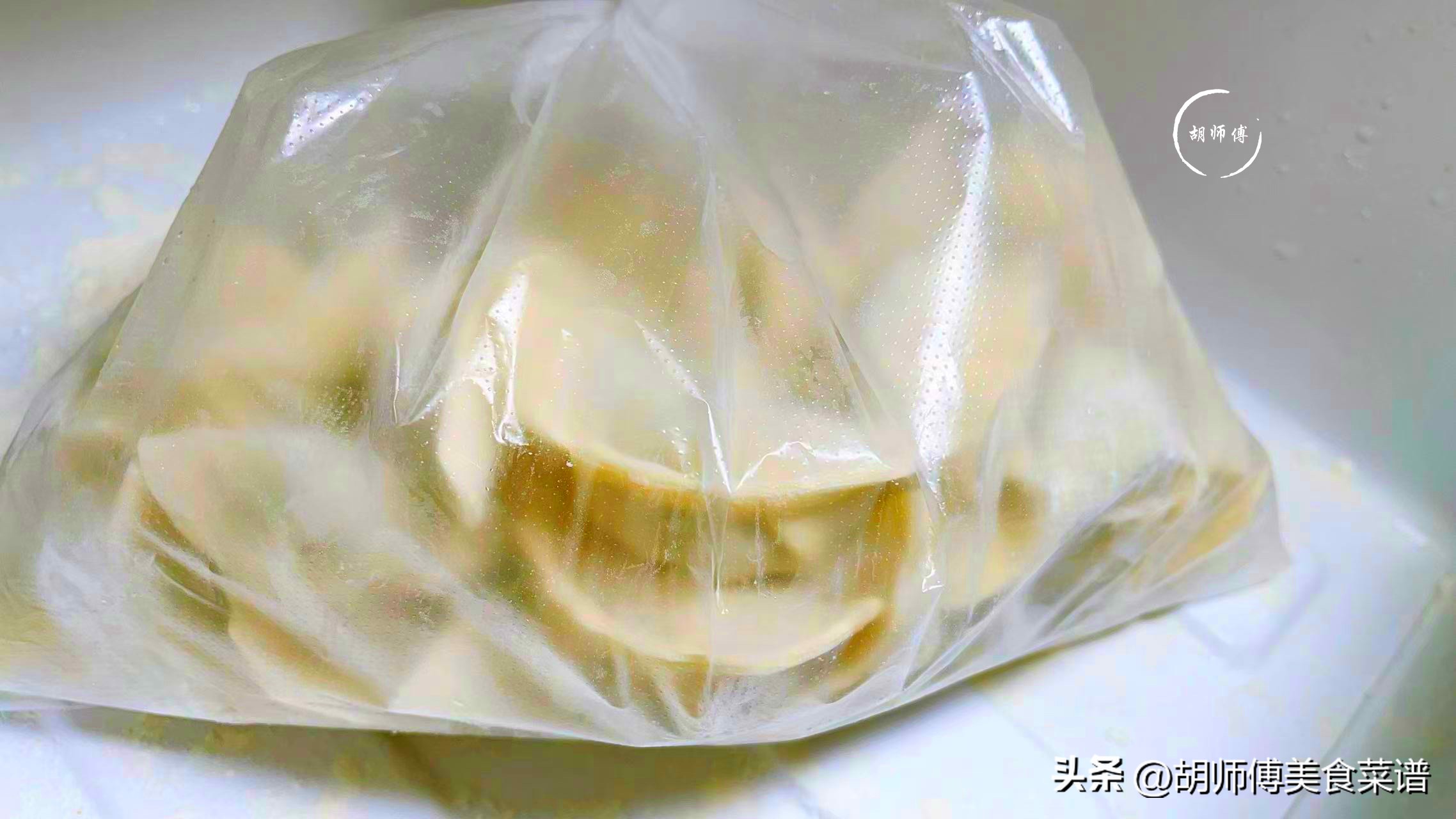 饺子怎么冻到冰箱不粘连,饺子包好后怎么保存不粘连