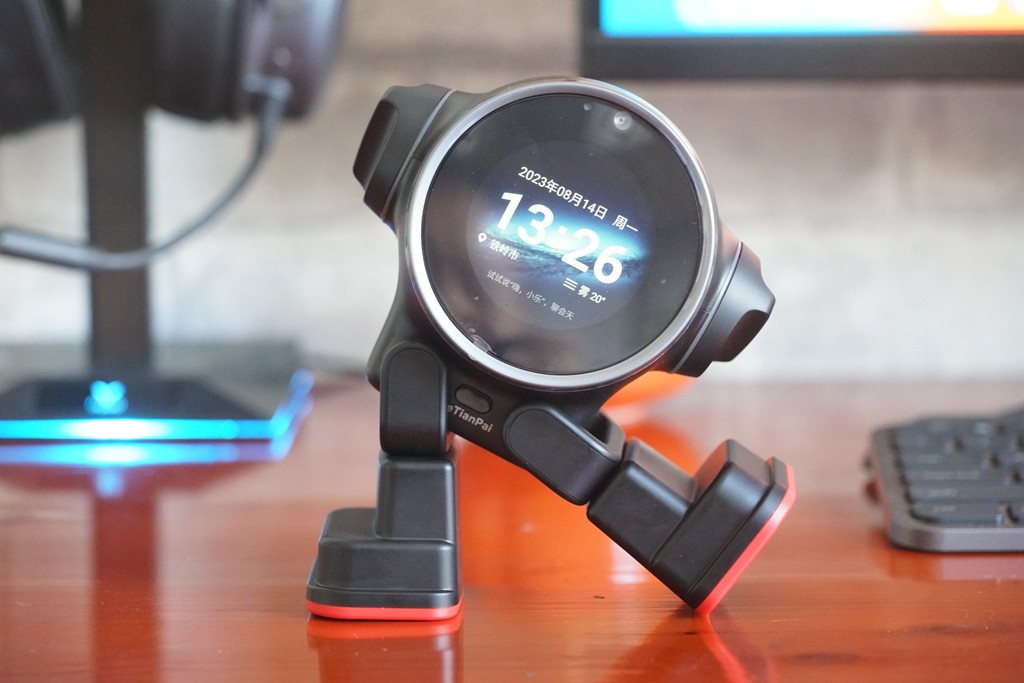 乐天派和emo桌面机器人,乐天派桌面机器人开箱