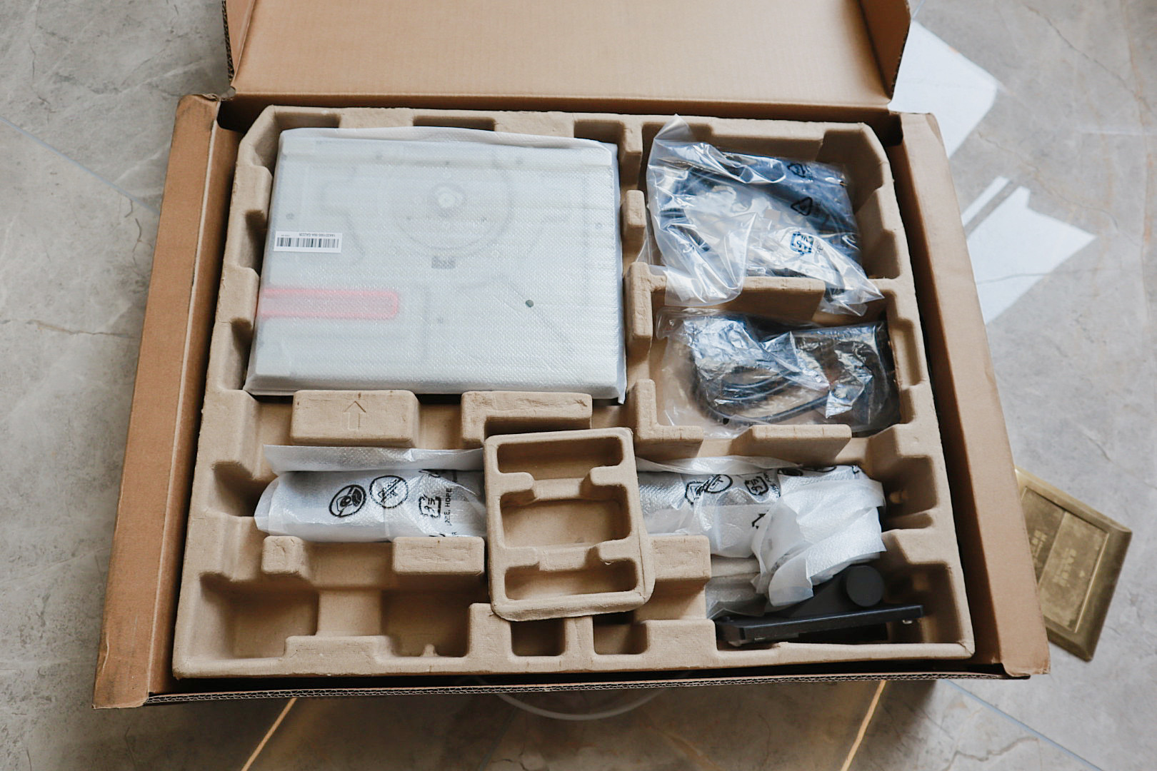 联想t23i办公显示器,联想t2254a宽屏显示器参数