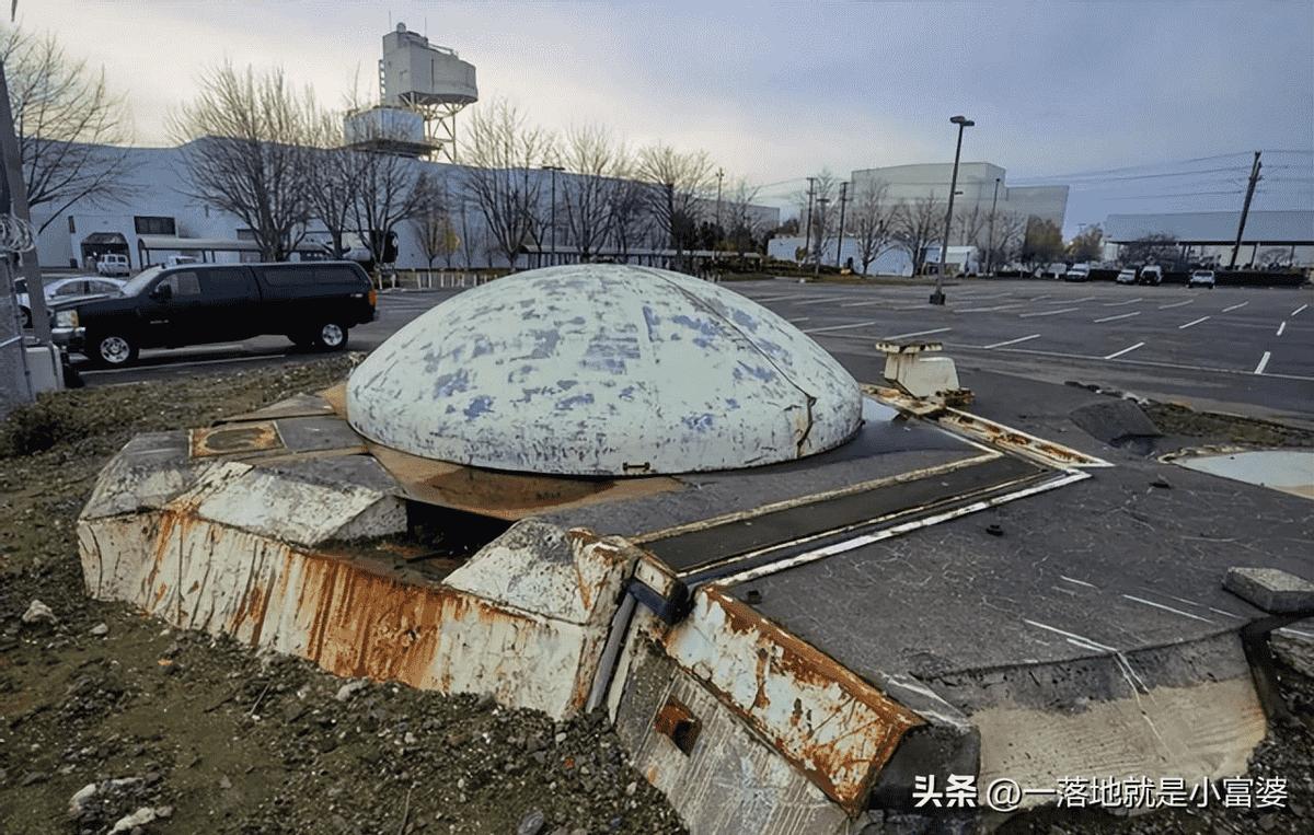 变态的纳粹德国，*光脱**犹太人女人衣服，集体*杀屠**!2