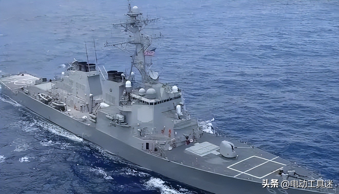 美导弹驱逐舰又来碰瓷，过航台湾海峡，炒作意味浓厚，如何处置