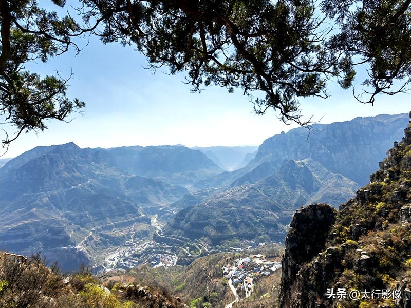 山西太行山大峡谷风景区拍照打卡,南岭太行山