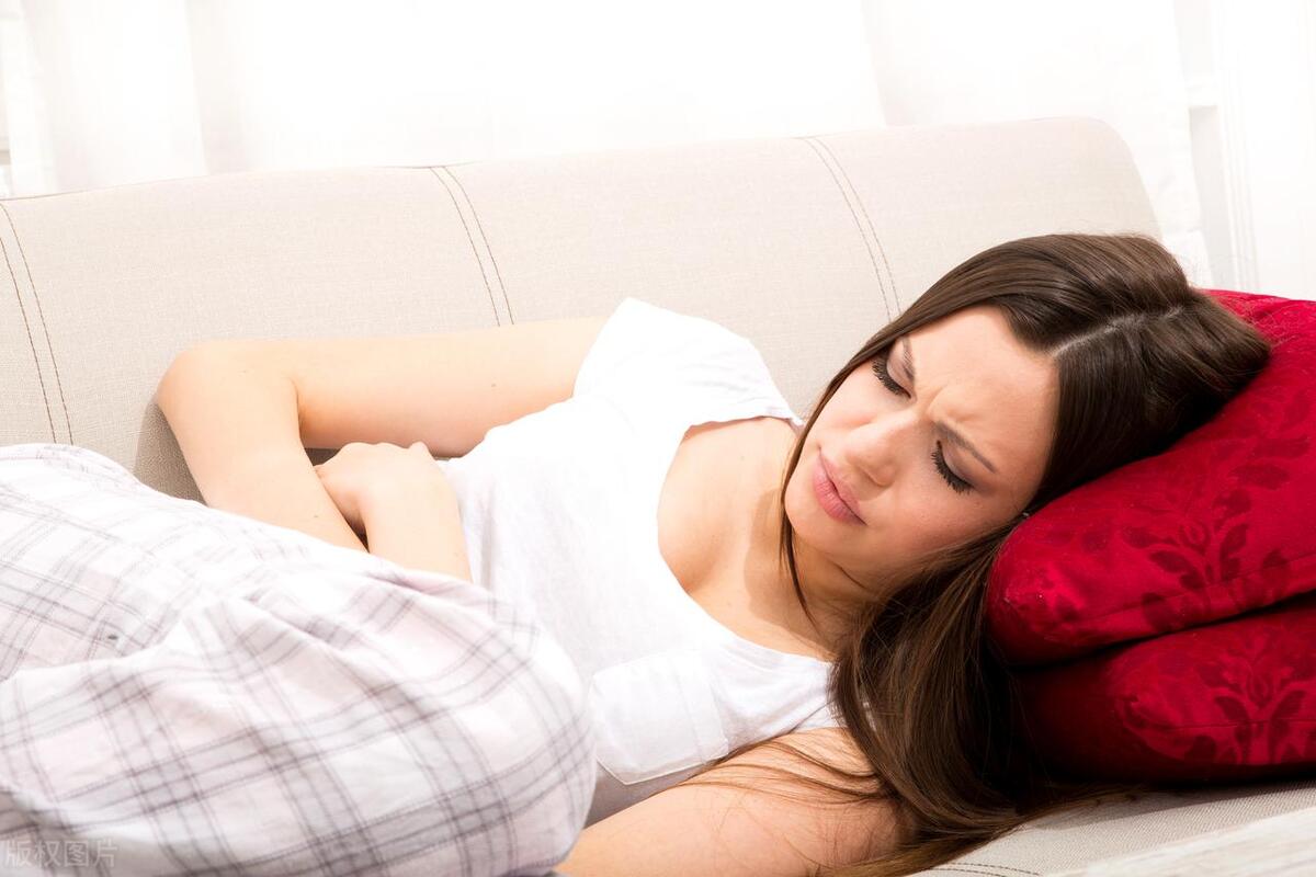 先天性宫颈口松弛是什么原因引起,女人宫颈口松弛是什么原因