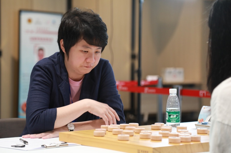 曹岩磊疯狂弃子问鼎“一带一路”深圳象棋邀请赛国际组冠军