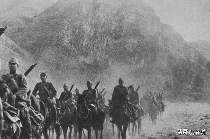 八路军大官被俘，对日军自称副团长，*伯承刘**密电：不惜代价救人