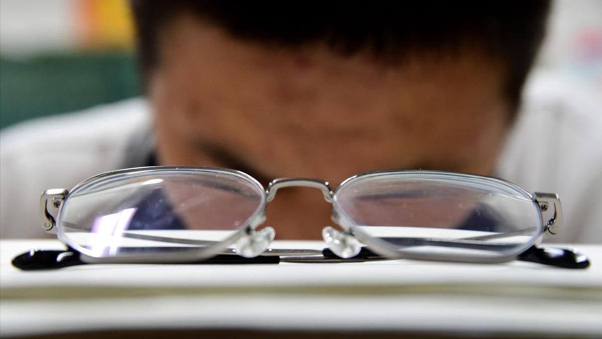 高度近视怎么办才能恢复,高度近视恢复方法