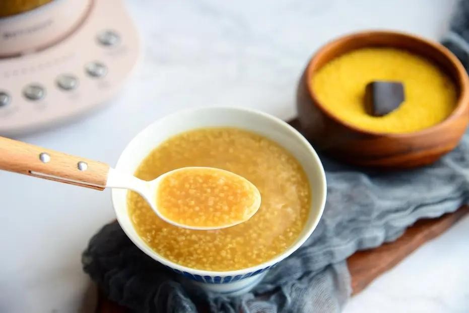 来尿就尿裤子老年人尿频怎么治疗,老年人尿频尿裤子需要做哪些检查