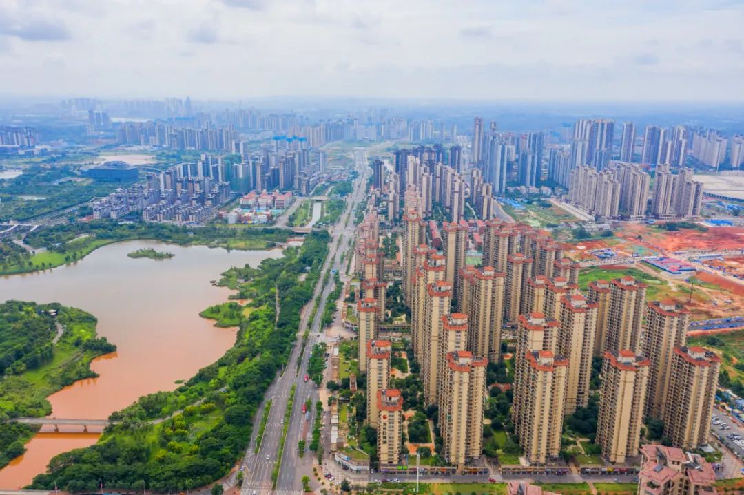 南宁十年经济变化,南宁东葛路尾巨变