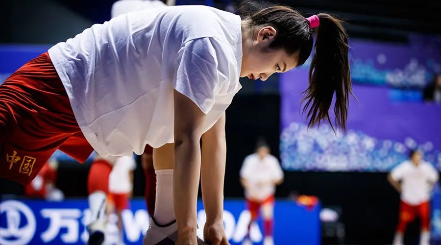 中国女篮永不言败,中国女篮姑娘们击败日本