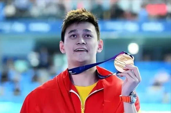 盘点几位吃相很难看的主播,直播带货引争议的六位明星