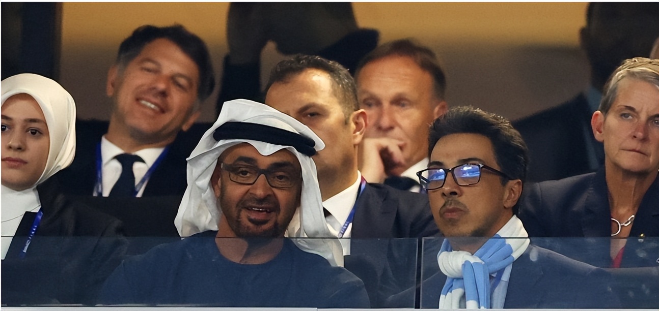 曼城已收获欧冠9连胜,曼城完成三冠王