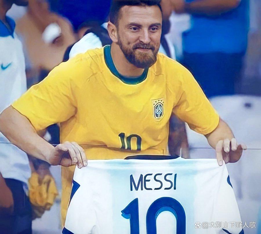 球王梅西征服巴西！在巴西夺美洲杯，与大罗、小罗、内马尔成挚友