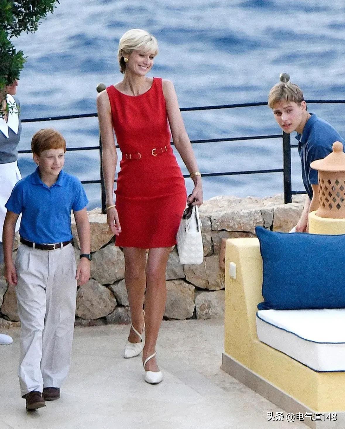 elizabethdebicki鑴稿瀷鍥剧墖,elizabethdebicki澶氶珮