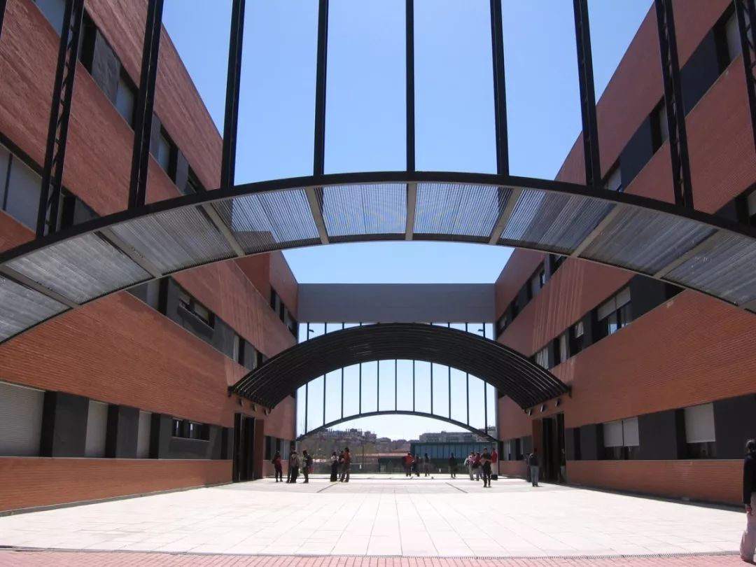 西班牙胡安卡洛斯国王大学CEDEU学院硕士什么水平，“将西比西”-