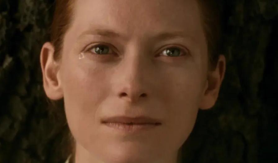 这个男人不顾一切变性成女人，他的一生将精彩诠释的淋漓尽致！