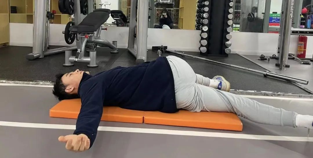 肩袖撕裂的初期应该怎么治疗,一招教你学会肩袖撕裂的mri诊断