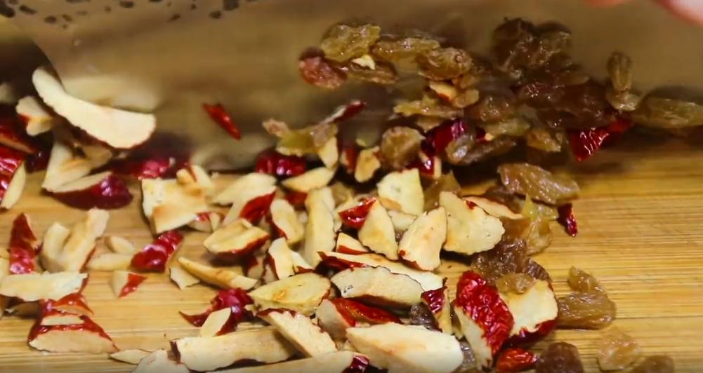 1斤面粉六个鸡蛋做面包,1碗面粉4个鸡蛋教你面包新做法