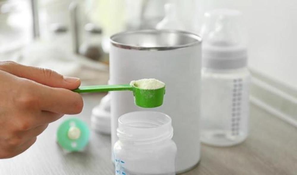 中国奶粉贵的原因,为什么国产奶粉利润大